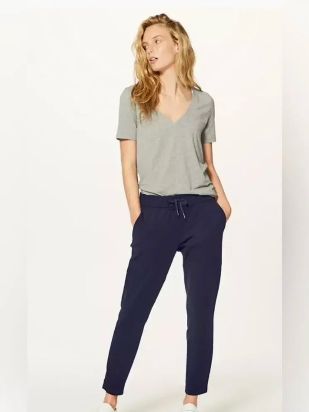 LULULEMON on the fly navy pants - sz 12